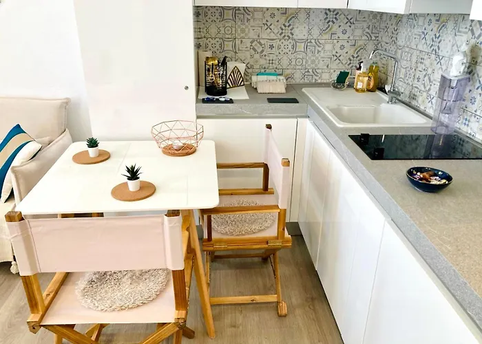 Cannes: Superbe X3 Personnes, Position! كان