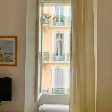 Cannes: Superbe X3 Personnes, Position! Cannes